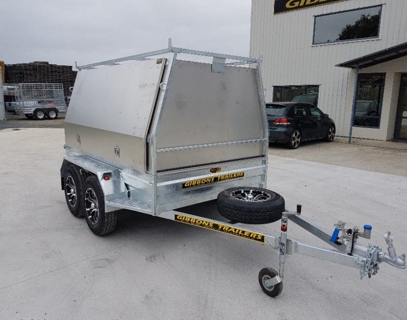 Single Axle Trailer with Gullwing Toolbox