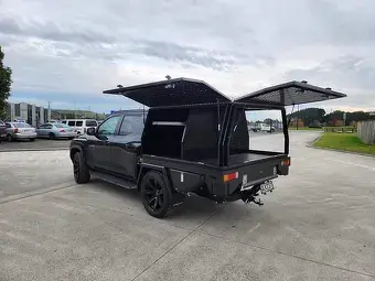 Gull Wing Toolboxes for Ute Decks